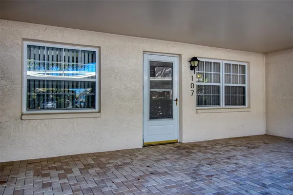 Property Slideshow image 2 of 34 | 865 virginia ct apt 107, Dunedin, FL, 34698