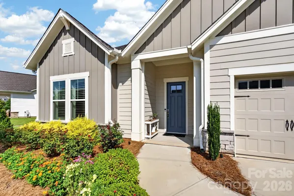 Property Slideshow image 2 of 38 | 1432 encore ln, Waxhaw, NC, 28173
