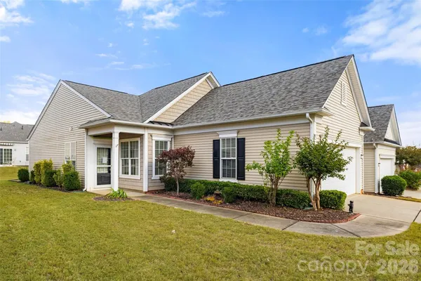 Property Slideshow image 2 of 33 | 16280 raven crest dr, Fort Mill, SC, 29707