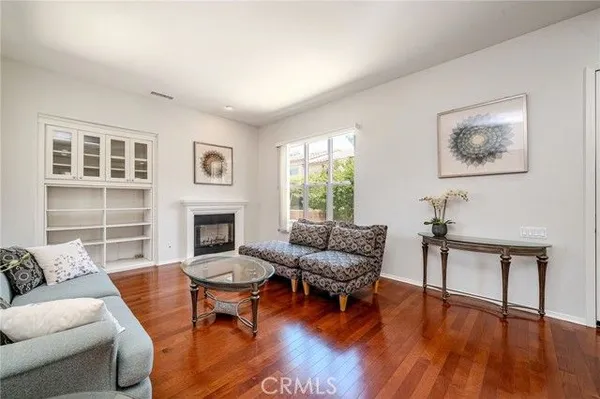 Property Slideshow image 2 of 29 | 23740 forest view ct, Valencia, CA, 91354