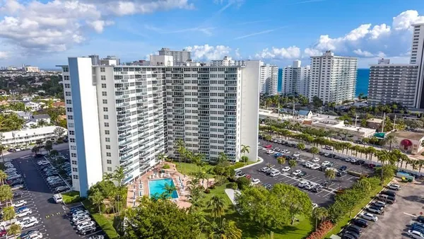 Property Slideshow image 3 of 42 | 3300 ne 36th st 920, Fort Lauderdale, FL, 33308