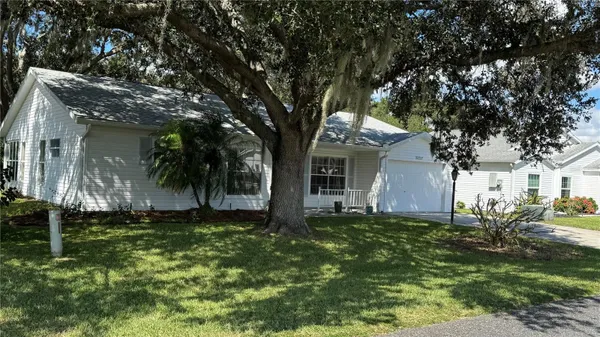 Property Slideshow image 3 of 100 | 25527 oak aly, Leesburg, FL, 34748