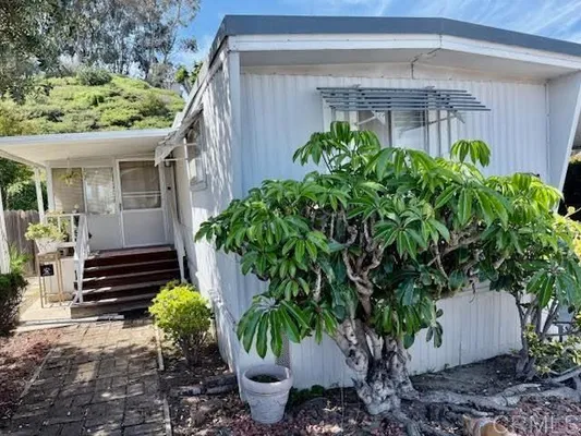 Property Slideshow image 3 of 12 | 444 n el camino real spc 129, Encinitas, CA, 92024