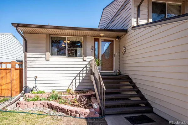 Property Slideshow image 2 of 39 | 7335 w maple dr, Lakewood, CO, 80226