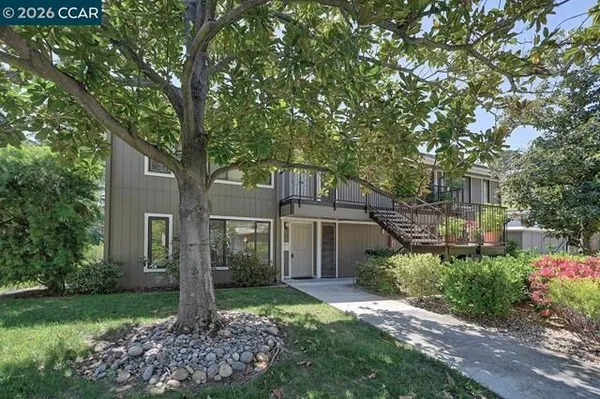 Property Slideshow image 2 of 43 | 1316 singingwood ct 2, Walnut Creek, CA, 94595