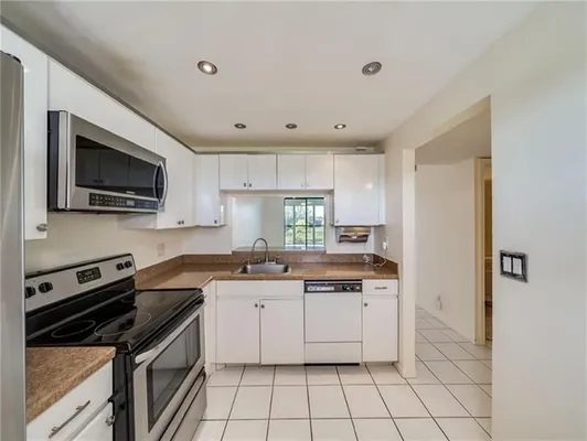 Property Slideshow image 3 of 15 | 3485 environ blvd apt 409, Lauderhill, FL, 33319