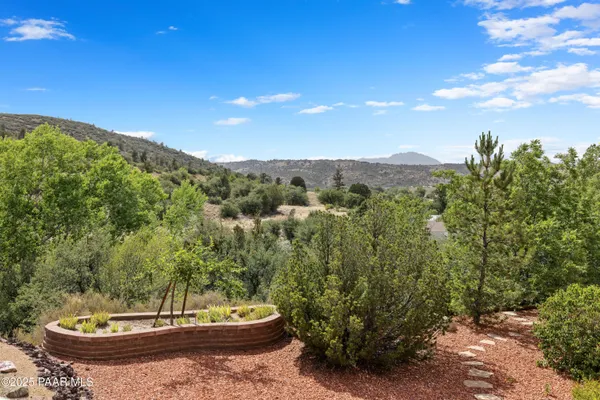 Property Slideshow image 3 of 48 | 1947 e mountain hollow dr, Prescott, AZ, 86301