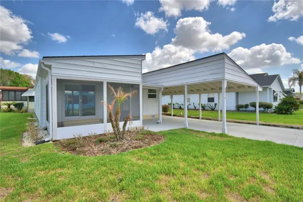 Property Slideshow image 2 of 46 | 4816 goldenview ln, Lakeland, FL, 33811