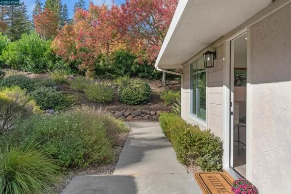Property Slideshow image 3 of 48 | 2933 ptarmigan dr 3, Walnut Creek, CA, 94595