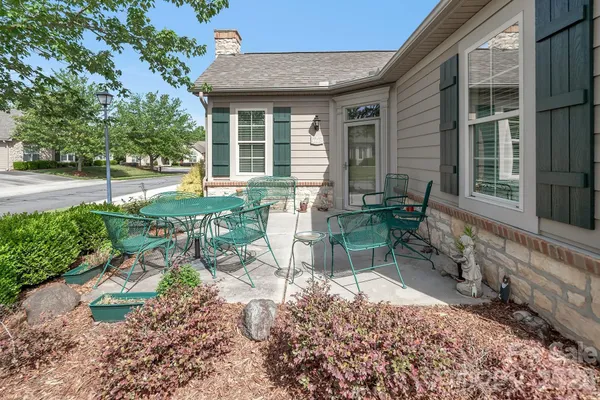 Property Slideshow image 3 of 47 | 4607 nashua dr, Matthews, NC, 28105