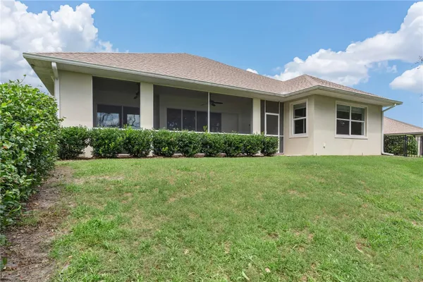 Property Slideshow image 3 of 48 | 5312 meadow hill loop, Lady Lake, FL, 32159
