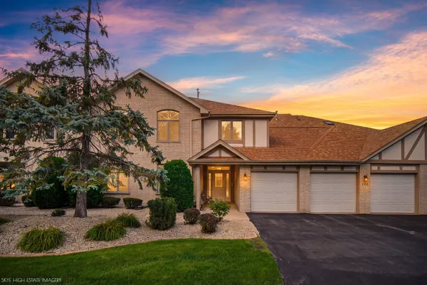 Property Slideshow image 2 of 21 | 6508 pine trail ln 1, Tinley Park, IL, 60477