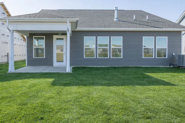 Property Slideshow image 2 of 24 | 3262 oak creek ln, Aurora, IL, 60503