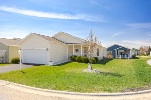 Property Slideshow image 2 of 20 | 1517 concord ct, Grayslake, IL, 60030