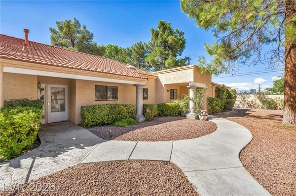 Property Slideshow image 2 of 44 | 2851 s valley view blvd unit 1025, Las Vegas, NV, 89102
