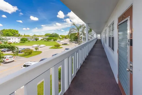 Property Slideshow image 3 of 28 | 3026 newport h # 3026, Deerfield Beach, FL, 33442