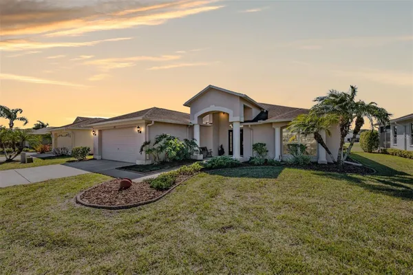 Property Slideshow image 2 of 51 | 1751 lakestone dr, Trinity, FL, 34655