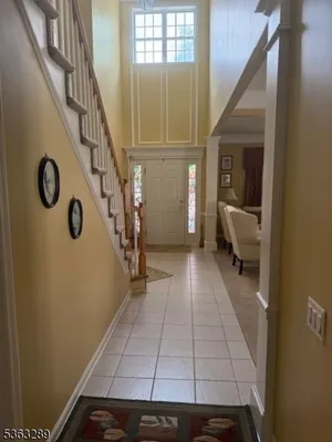 Property Slideshow image 3 of 27 | 515 crossfields ln, Somerset, NJ, 08873