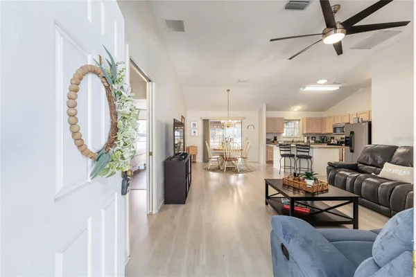 Property Slideshow image 2 of 57 | 8337 se 176th lawson loop, The Villages, FL, 32162