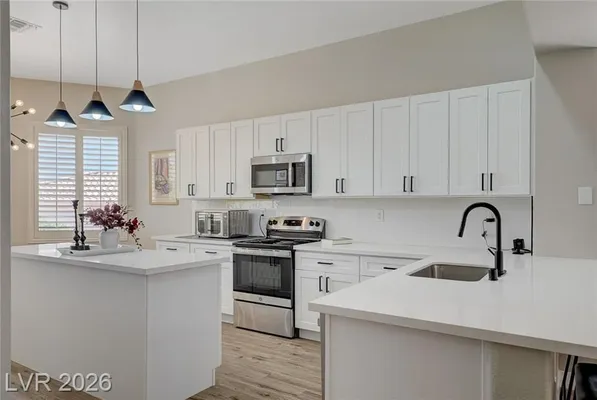 Property Slideshow image 3 of 65 | 10613 spring garden ct, Las Vegas, NV, 89134