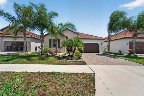 Property Slideshow image 2 of 69 | 16830 anchor root st, Wimauma, FL, 33598