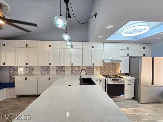 Property Slideshow image 3 of 38 | 9536 eagle valley dr, Las Vegas, NV, 89134