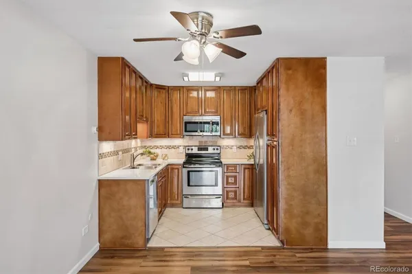 Property Slideshow image 3 of 50 | 755 s clinton st 6a, Denver, CO, 80247