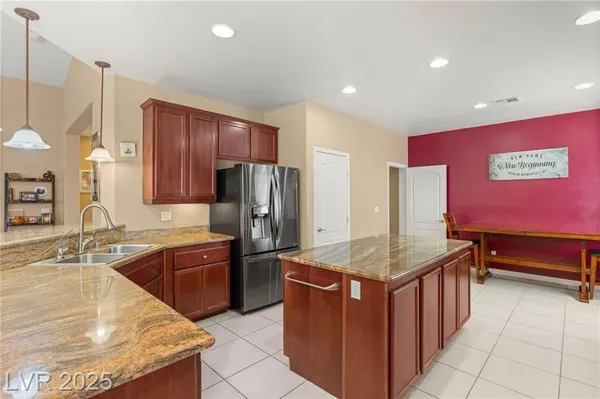 Property Slideshow image 3 of 39 | 5805 hannah brook st, North Las Vegas, NV, 89081