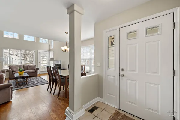 Property Slideshow image 2 of 26 | 649 mulberry dr 649, Prospect Heights, IL, 60070