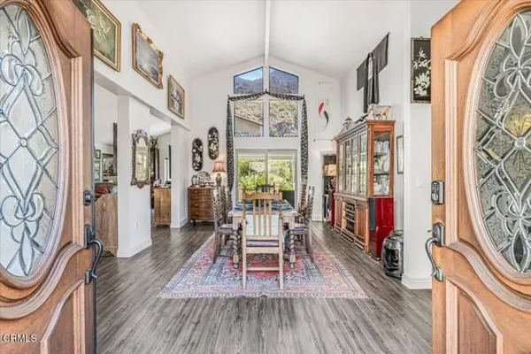 Property Slideshow image 3 of 27 | 6186 irena ave, Camarillo, CA, 93012