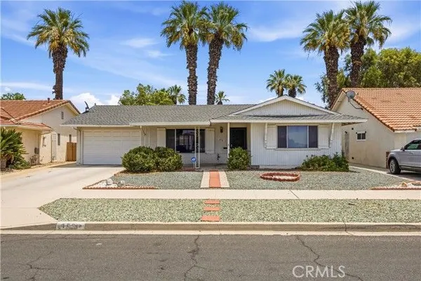 Property Slideshow image 2 of 26 | 450 panorama dr, Hemet, CA, 92543