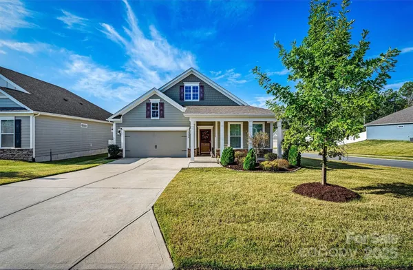 Property Slideshow image 2 of 45 | 3678 norman view dr, Sherrills Ford, NC, 28673