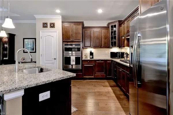 Property Slideshow image 3 of 47 | 6552 westbrook dr, Williamsburg, VA, 23188