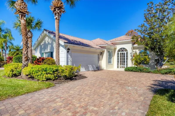 Property Slideshow image 3 of 90 | 5573 lucia pl, Sarasota, FL, 34238