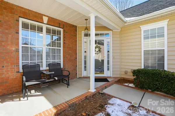 Property Slideshow image 2 of 25 | 1667 onyx rdg, Fort Mill, SC, 29708