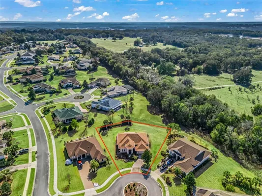 Property Slideshow image 2 of 46 | 5236 island terrace ct, Lady Lake, FL, 32159