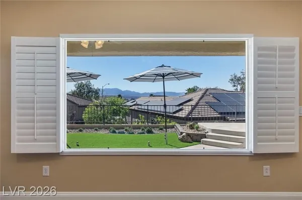 Property Slideshow image 3 of 48 | 2123 sandstone cliffs dr, Henderson, NV, 89044