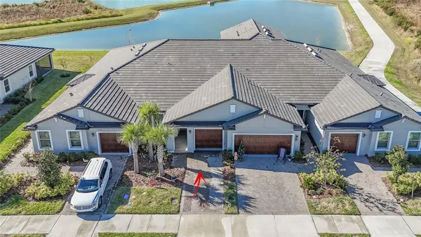 Property Slideshow image 2 of 61 | 31432 briars ml, San Antonio, FL, 33576