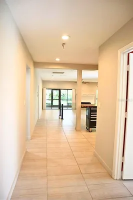 Property Slideshow image 3 of 26 | 4820 kestral park cir 18, Sarasota, FL, 34231