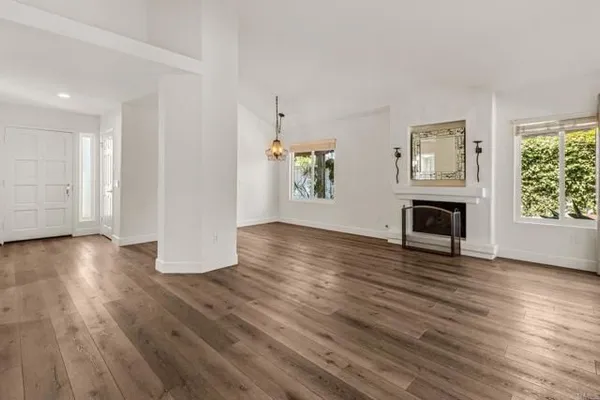 Property Slideshow image 3 of 42 | 4714 majorca way, Oceanside, CA, 92056