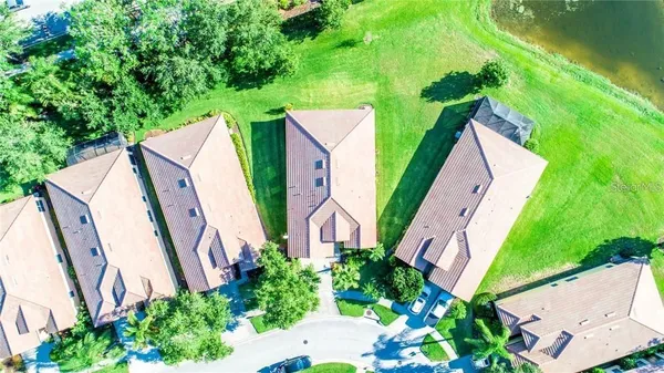 Property Slideshow image 2 of 3 | 317 silver falls dr, Apollo Beach, FL, 33572