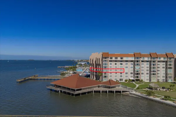 Property Slideshow image 2 of 55 | 634 edgewater dr unit 444, Dunedin, FL, 34698