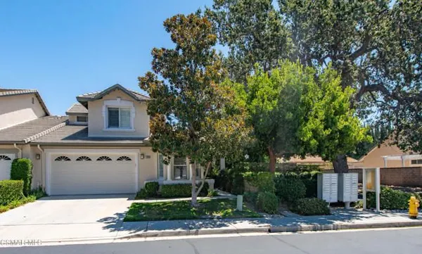 Property Slideshow image 2 of 44 | 2040 freesia ave, Simi Valley, CA, 93063