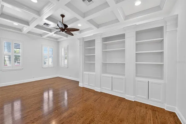 Property Slideshow image 2 of 56 | 5617 seagrass pl, Apollo Beach, FL, 33572