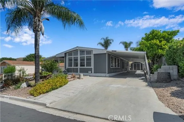 Property Slideshow image 2 of 27 | 38200 via del largo, Murrieta, CA, 92563