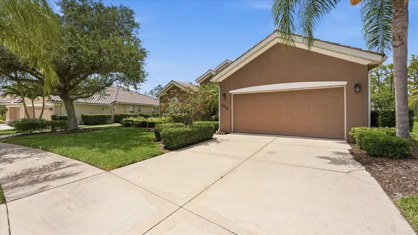 Property Slideshow image 2 of 65 | 5424 white ibis dr, North Port, FL, 34287