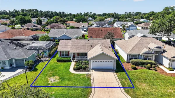 Property Slideshow image 2 of 28 | 2430 merida cir, The Villages, FL, 32162