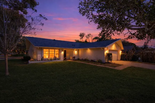 Property Slideshow image 2 of 57 | 3013 gregor ct, Palm Harbor, FL, 34684