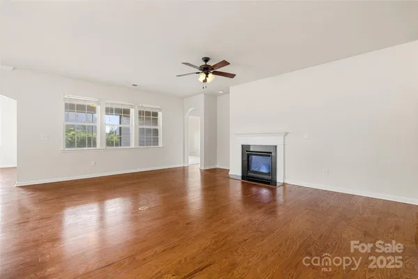 Property Slideshow image 3 of 37 | 5022 redwood grove trl, Lancaster, SC, 29720