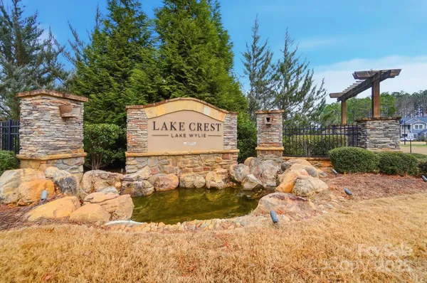 Property Slideshow image 2 of 47 | 432 sandbar pt, Lake Wylie, SC, 29710